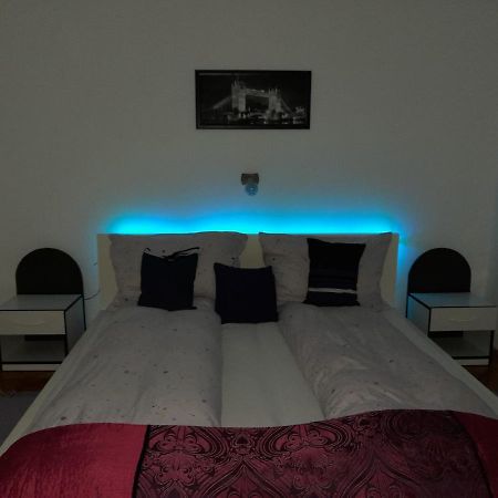 Appartement Pécs Park Extérieur photo