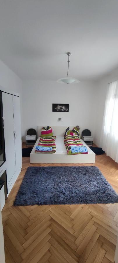 Appartement Pécs Park Extérieur photo