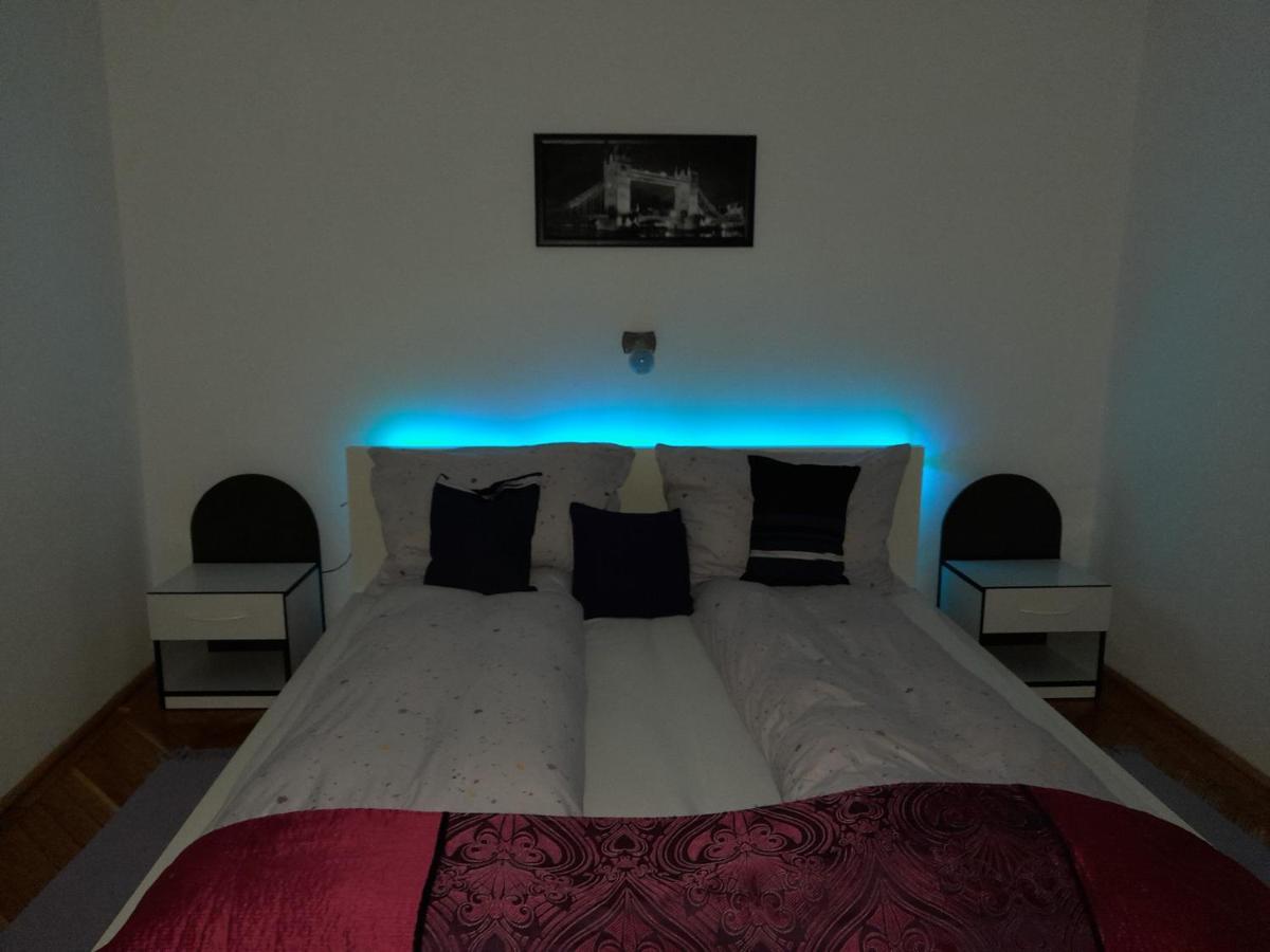 Appartement Pécs Park Extérieur photo